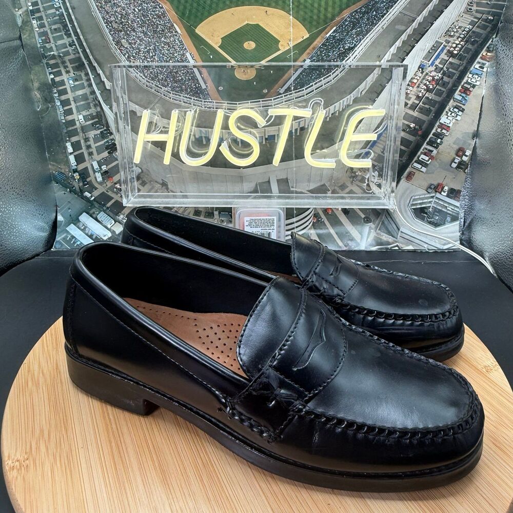 G.H. Bass & Co. Weejuns Katherine II Black Penny Loafers Women’s Sz 8